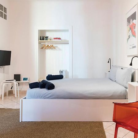 Xenia Apartments - Stylish Colorful Apt- Upbeat & Well-Connected Area Milán Exterior foto